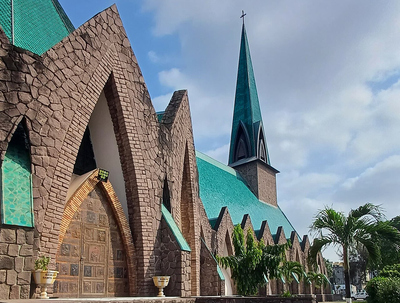 Basilique Sainte-Anne du Congo